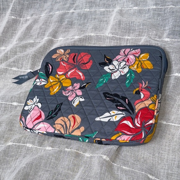 Vera Bradley Coastal Paradise Pattern Tablet Protection Zippered Case NWOT - Picture 13 of 13